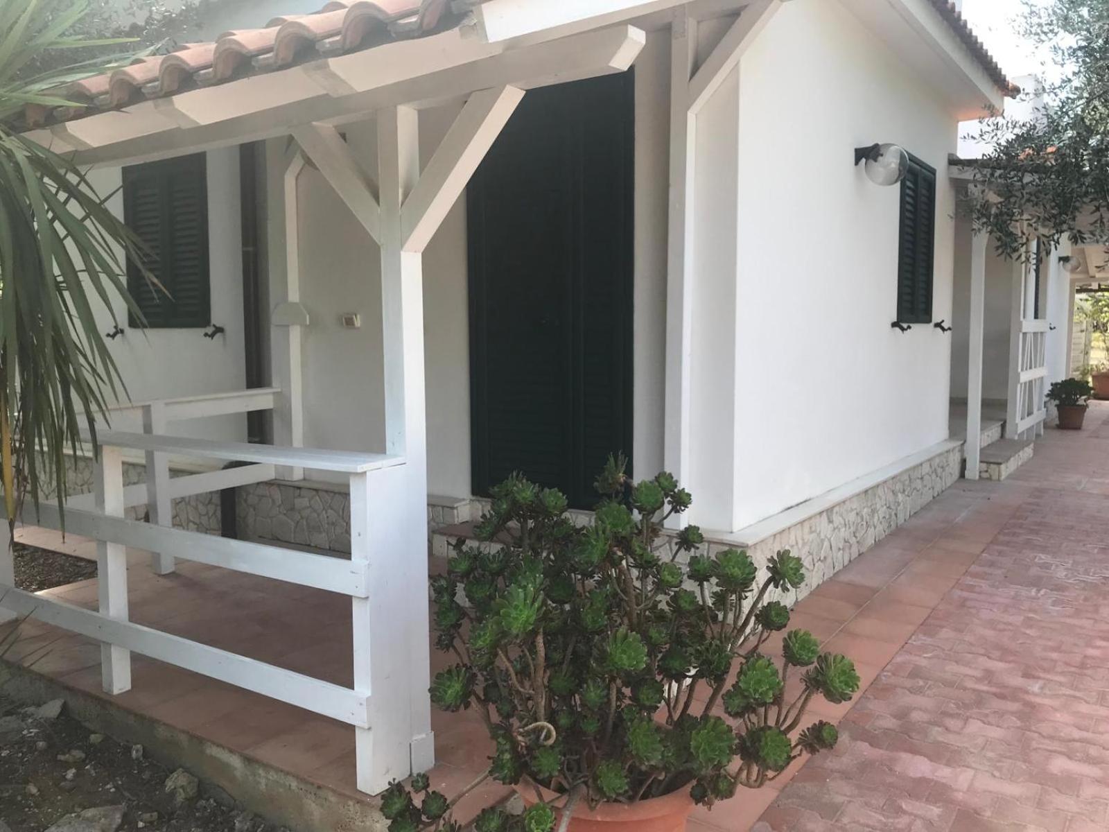Villa Monica Appartamenti Vieste Exterior photo